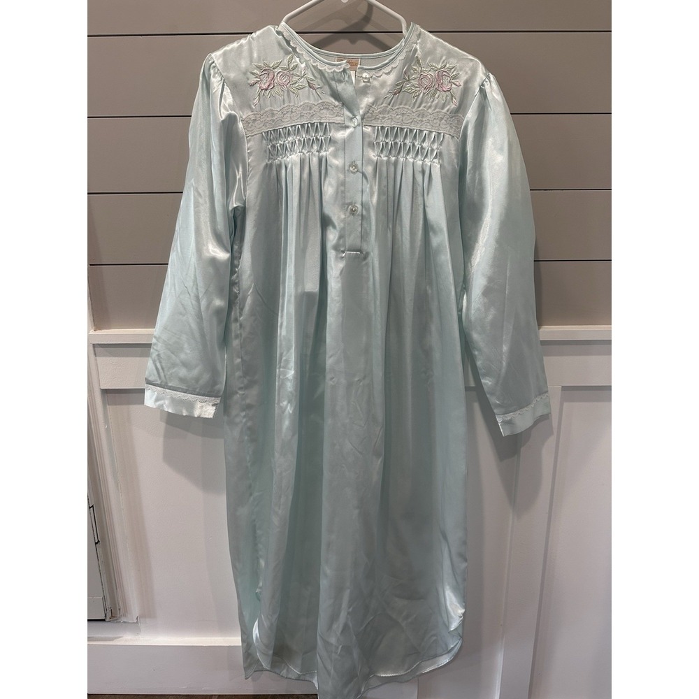 Barbizon Light Blue Satin Nightgown Pullover Long Sleeve Modest Grandmacore Smal